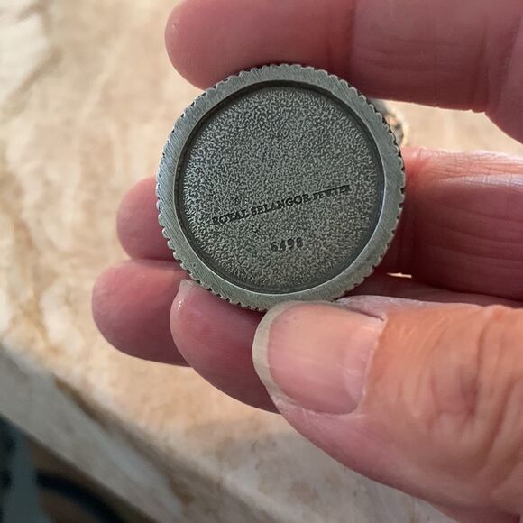 Mini Pewter Bear Box - Picture 3 of 3